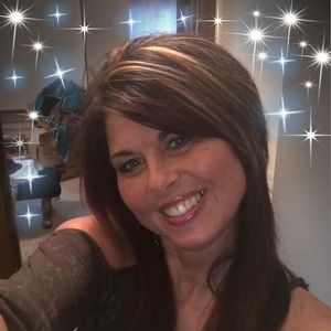 Meet your Posher, Pam